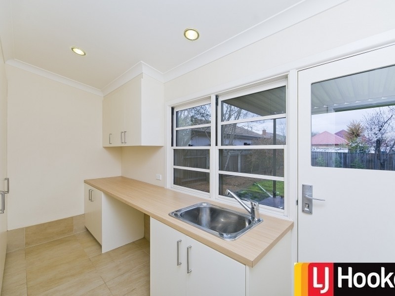12 White Avenue, Queanbeyan NSW 2620