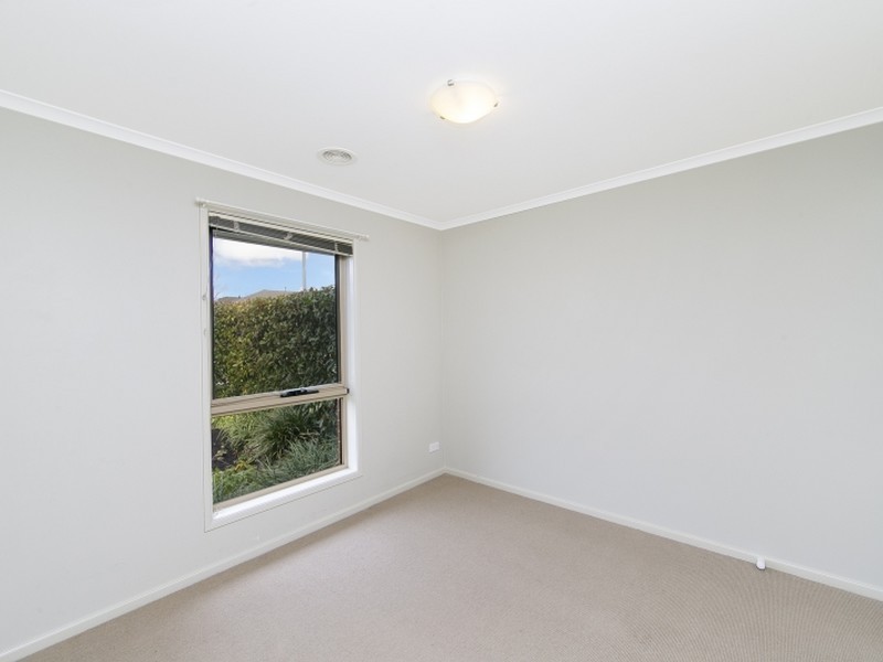 10/43-47 Hutchison Circuit, Queanbeyan NSW 2620
