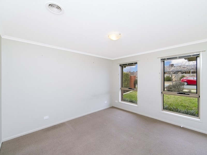 10/43-47 Hutchison Circuit, Queanbeyan NSW 2620