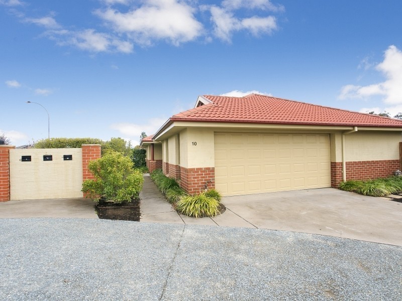 10/43-47 Hutchison Circuit, Queanbeyan NSW 2620
