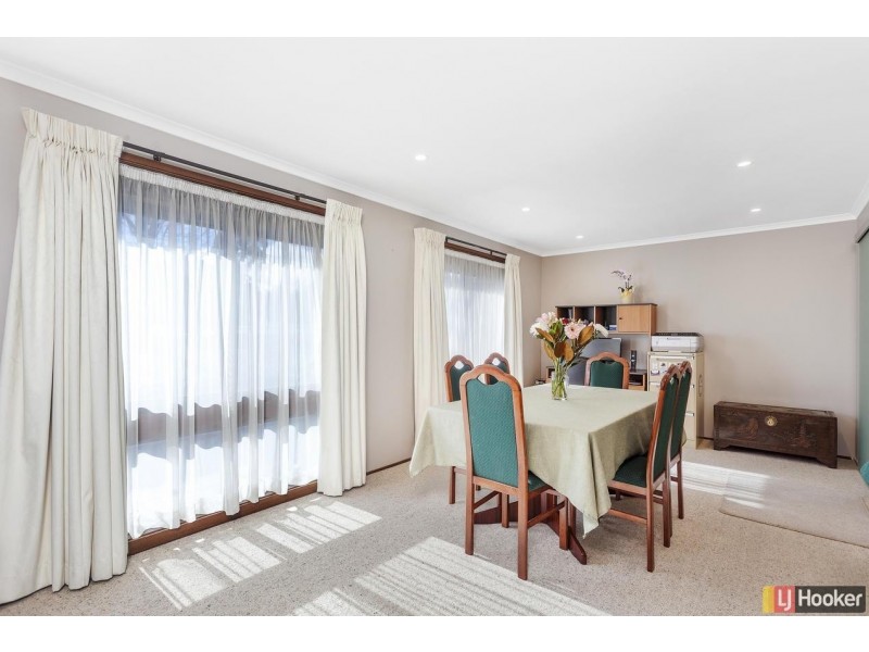 5 Robertson Street, Queanbeyan NSW 2620