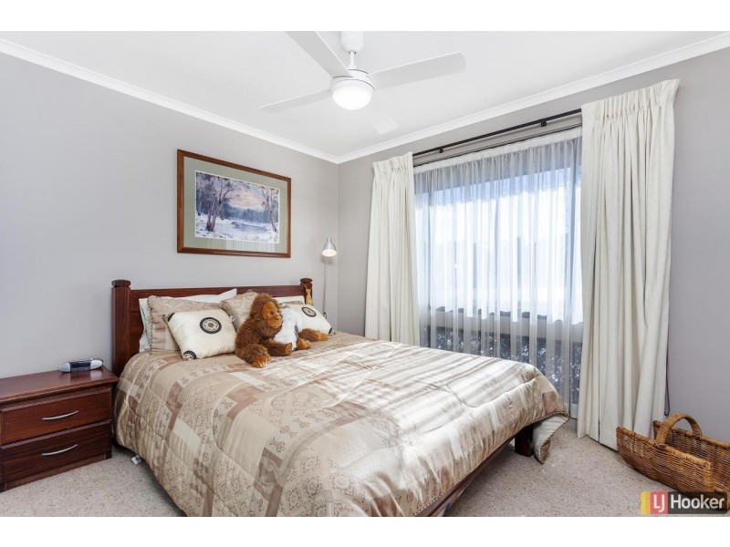 5 Robertson Street, Queanbeyan NSW 2620