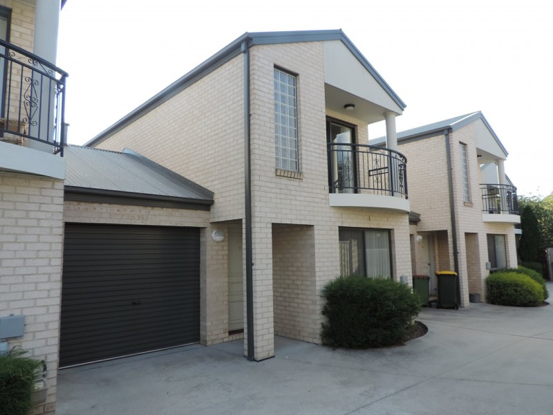7/7 Bungendore Road, Queanbeyan NSW 2620