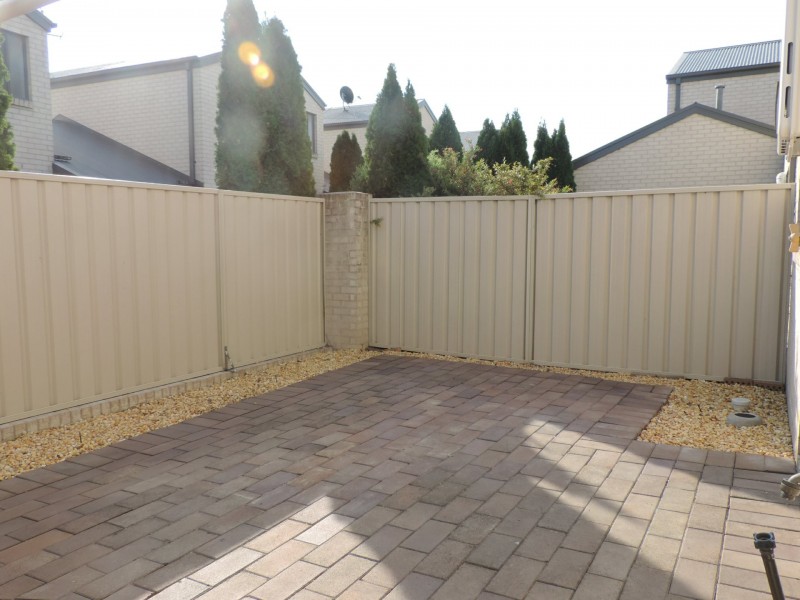 7/7 Bungendore Road, Queanbeyan NSW 2620