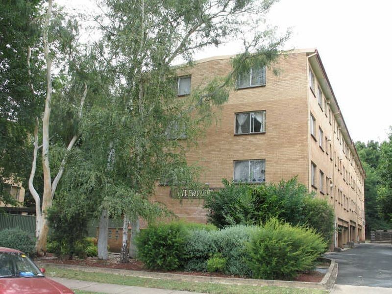 4/46 Trinculo Place, Queanbeyan NSW 2620