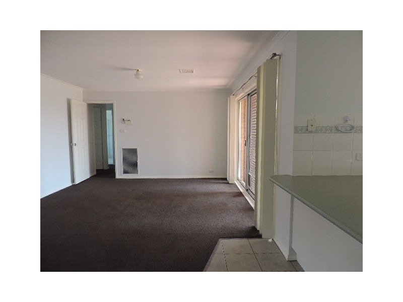 6 Wyena Court, Jerrabomberra NSW 2619