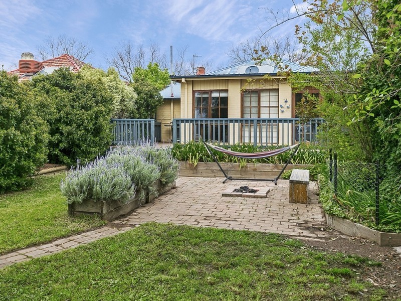 17 Park Street, Queanbeyan NSW 2620