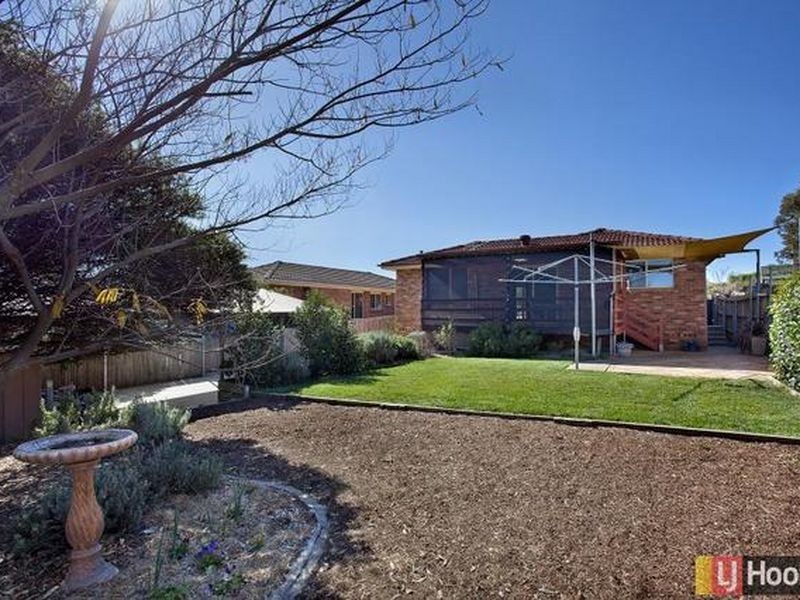 32 Glennie Place, Queanbeyan NSW 2620