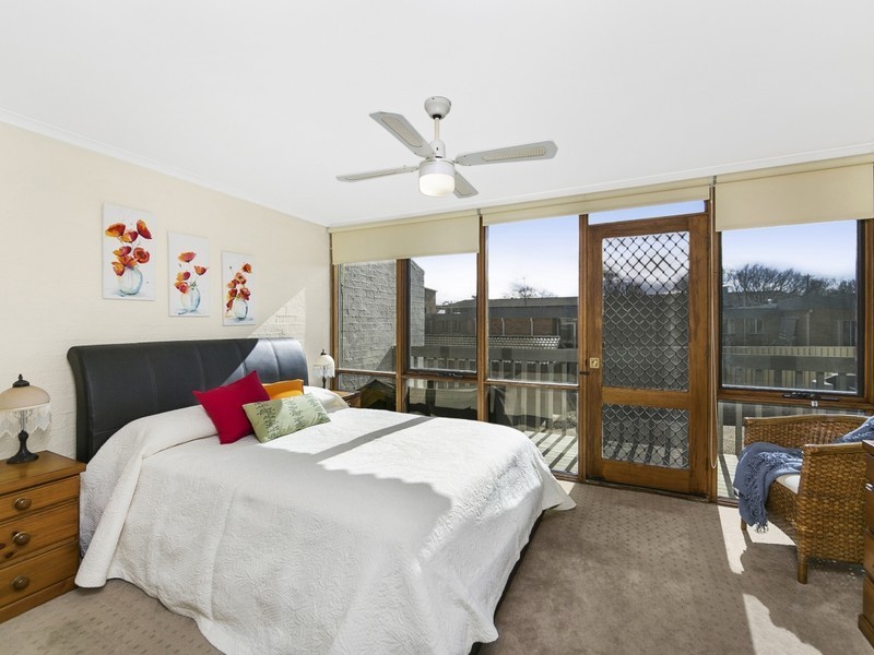 9/11 Campbell Street, Queanbeyan NSW 2620