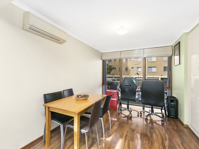 9/11 Campbell Street, Queanbeyan NSW 2620