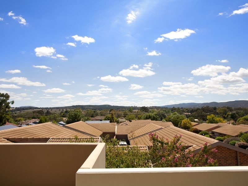 10B/17 Uriarra Road, Queanbeyan NSW 2620