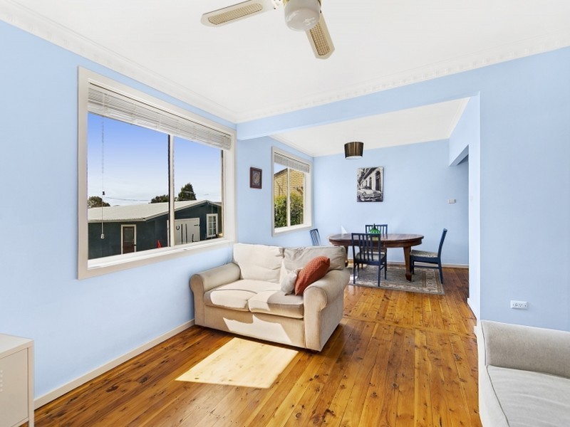 4 Railway Avenue, Queanbeyan NSW 2620