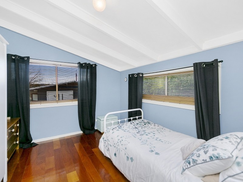 4 Railway Avenue, Queanbeyan NSW 2620