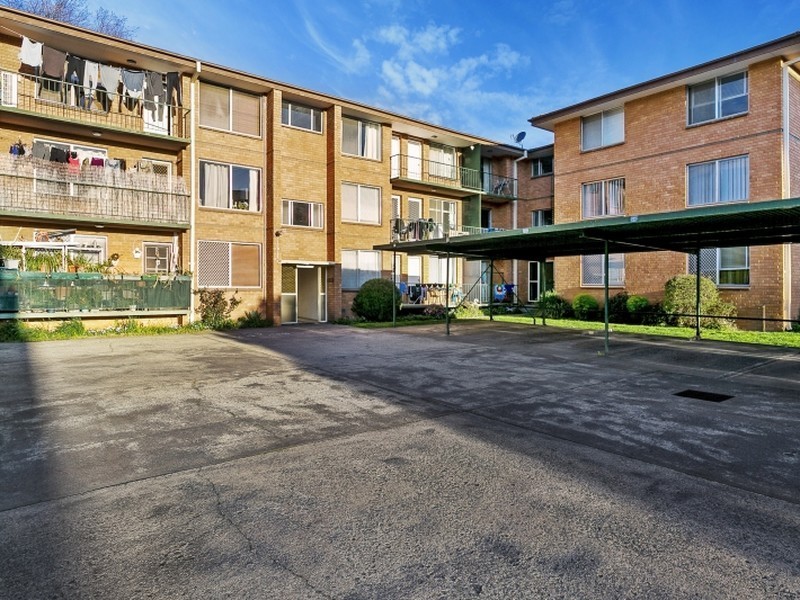 18/15 Crest Road, Queanbeyan NSW 2620