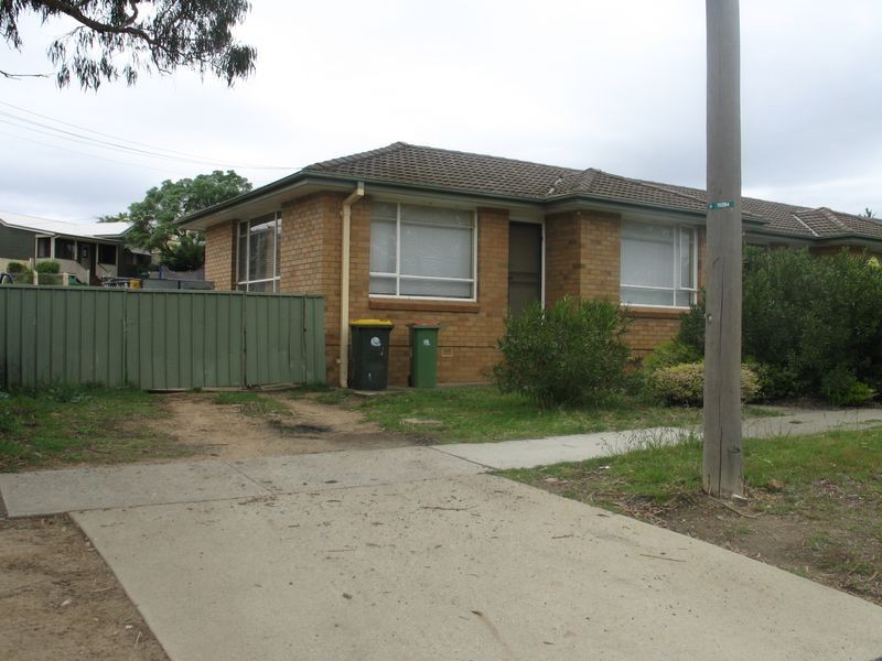 1/74 Tharwa Rd, Queanbeyan NSW 2620