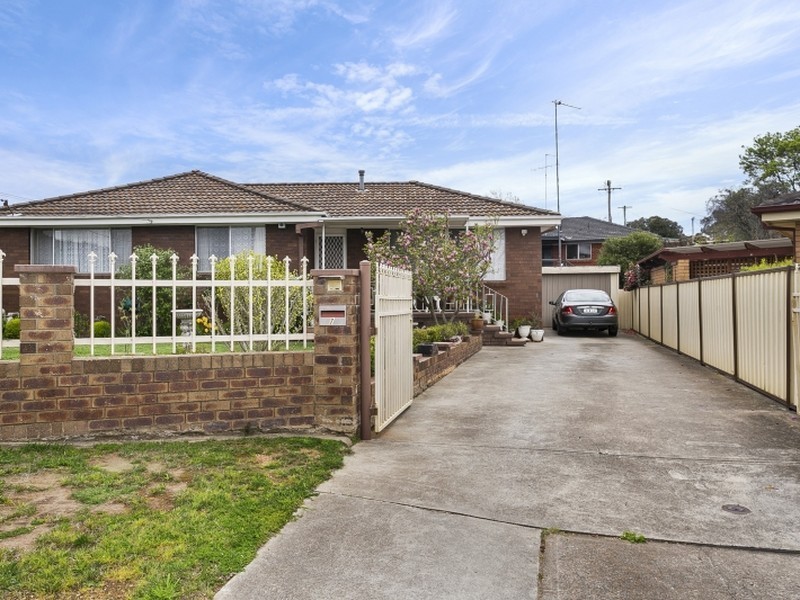 7 Linaria Place, Queanbeyan NSW 2620