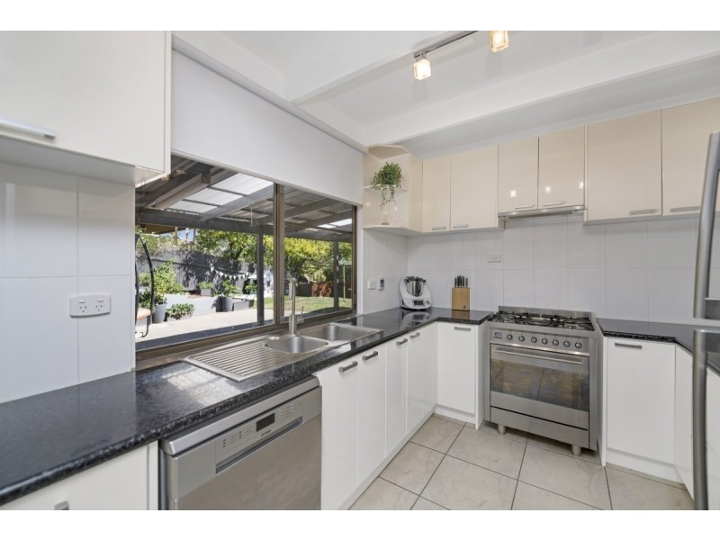 11 Doyle Place, Queanbeyan NSW 2620