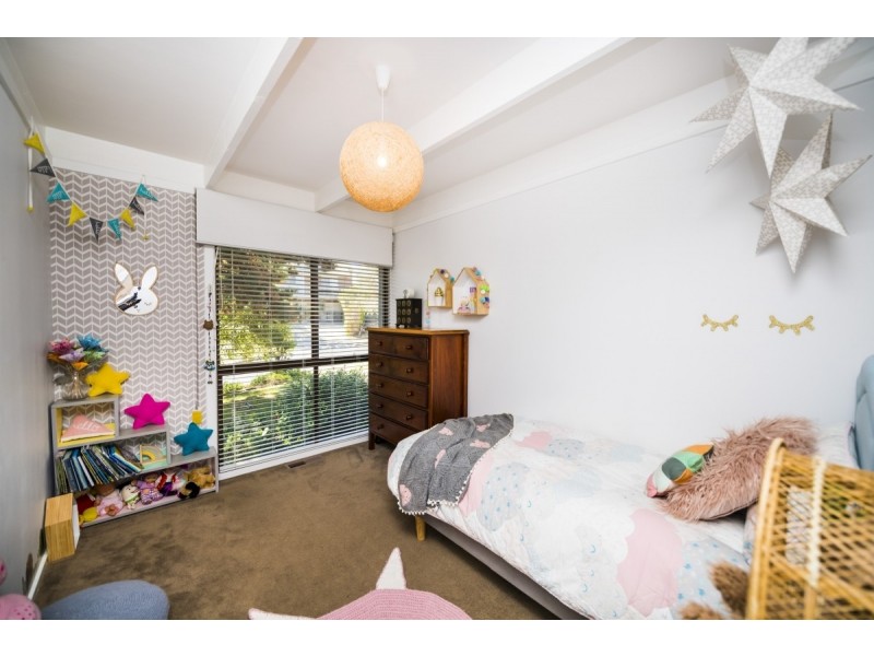 11 Doyle Place, Queanbeyan NSW 2620