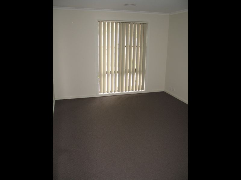 27 Balcombe Street, Jerrabomberra NSW 2619