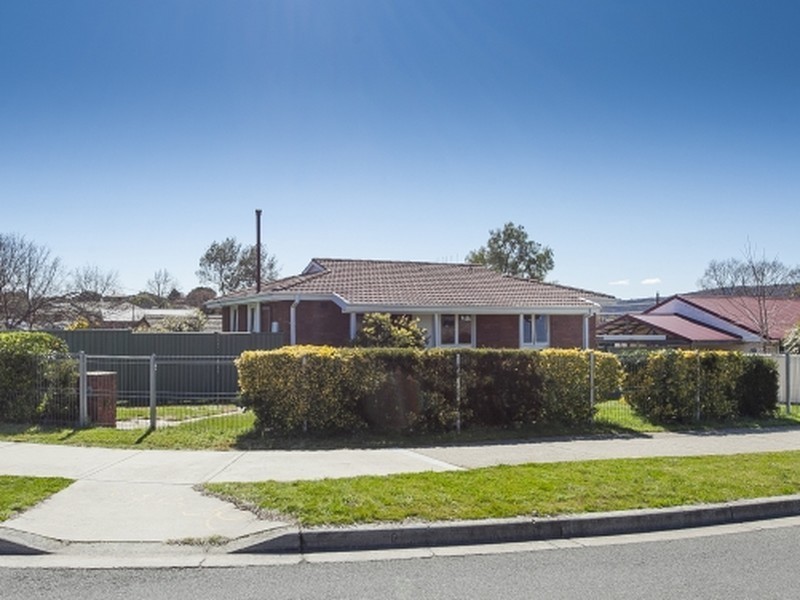 102 Cameron Road, Queanbeyan NSW 2620
