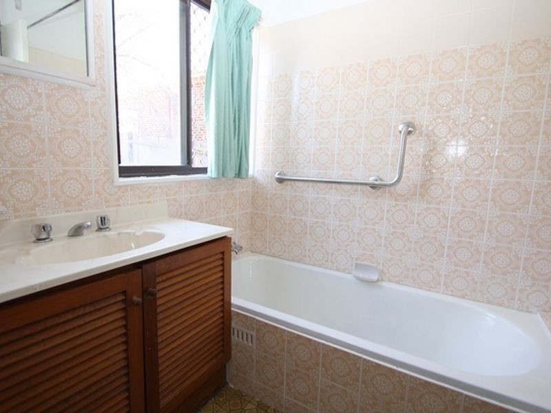 23 The Crescent, Queanbeyan NSW 2620