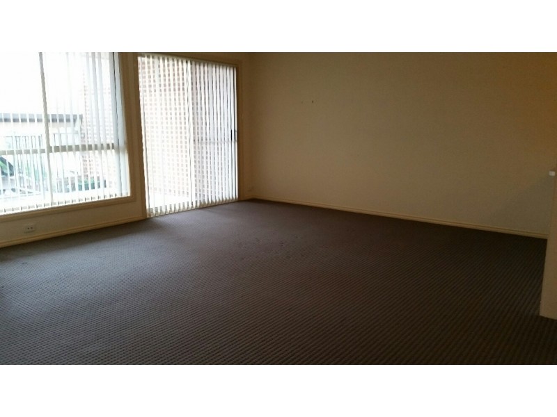 2/94-96 Collett Street, Queanbeyan NSW 2620