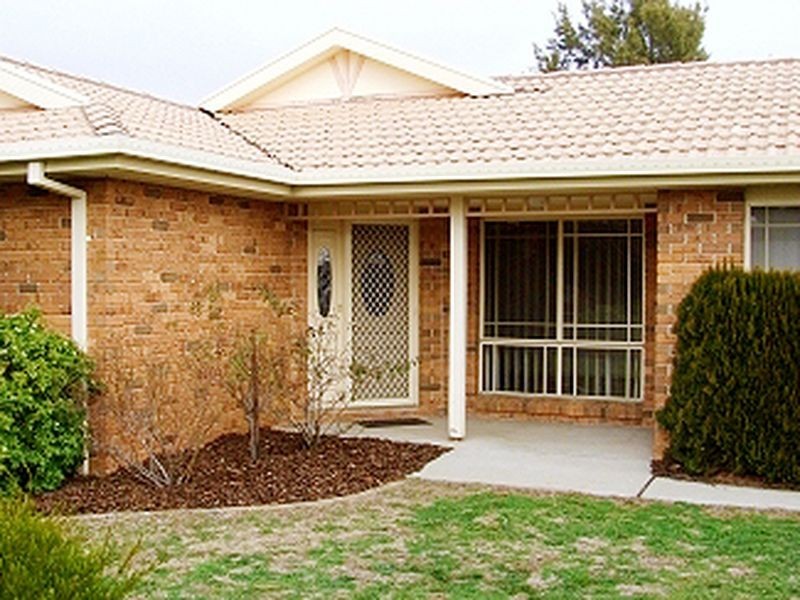 31 Franklin Court, Jerrabomberra NSW 2619