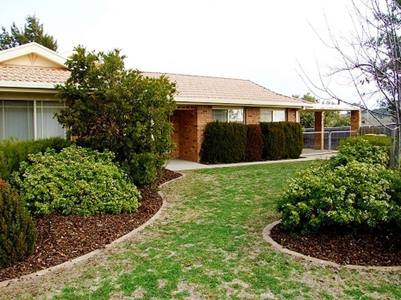 31 Franklin Court, Jerrabomberra NSW 2619
