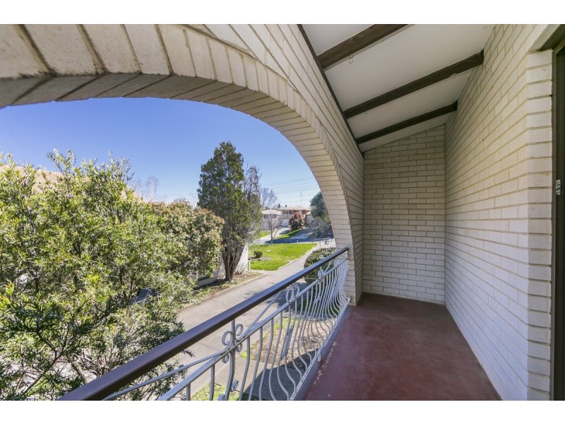2/39-41 Booth Street, Queanbeyan NSW 2620