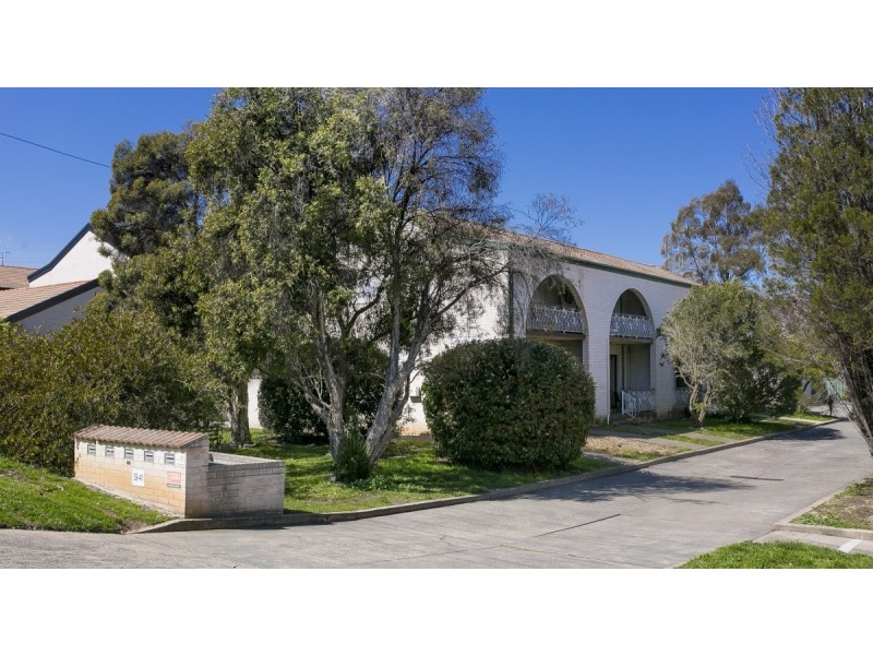 2/39-41 Booth Street, Queanbeyan NSW 2620