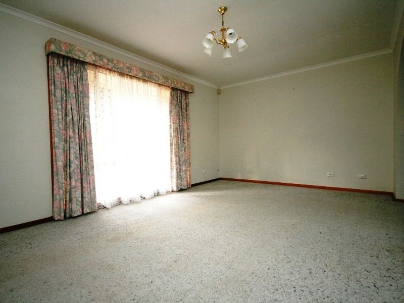 29 Franklin Court, Jerrabomberra NSW 2619