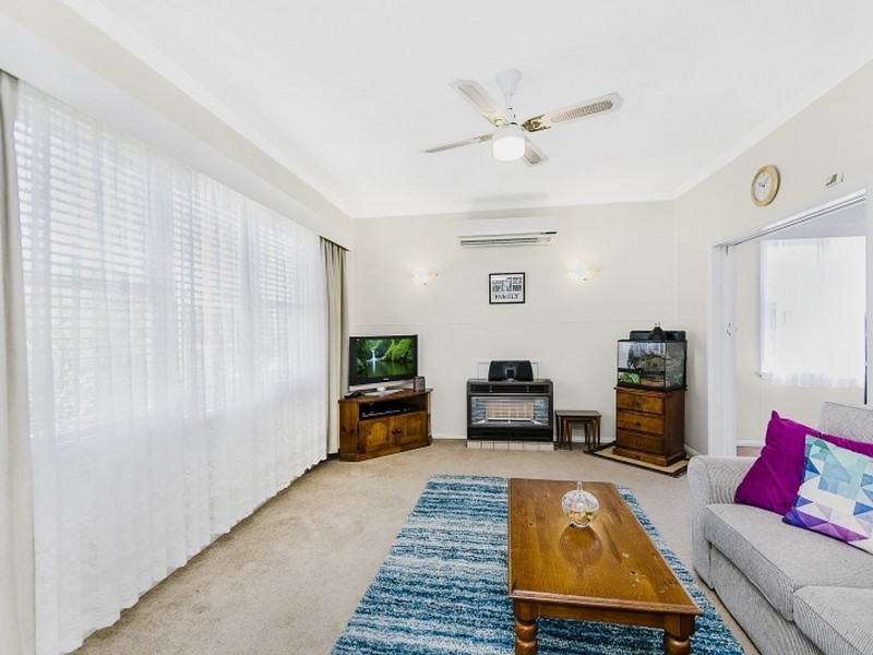 22 McIntosh Street, Queanbeyan NSW 2620