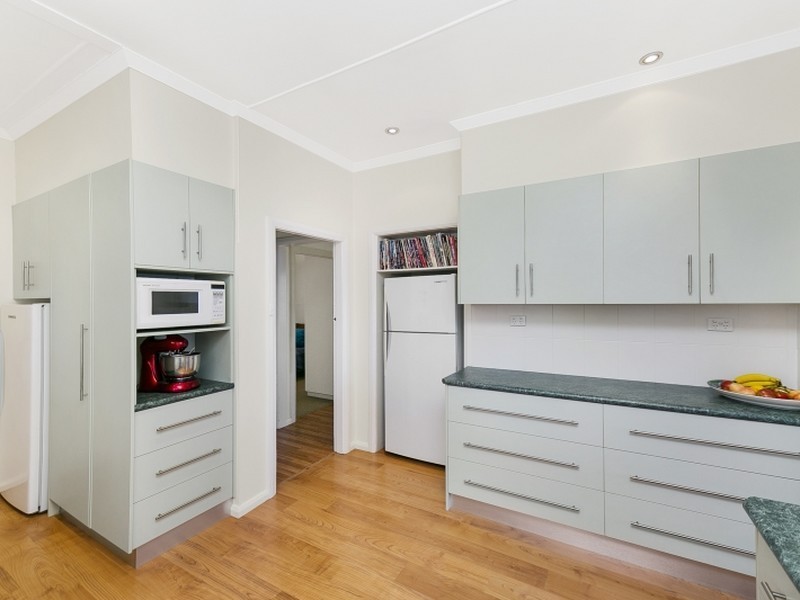 22 McIntosh Street, Queanbeyan NSW 2620