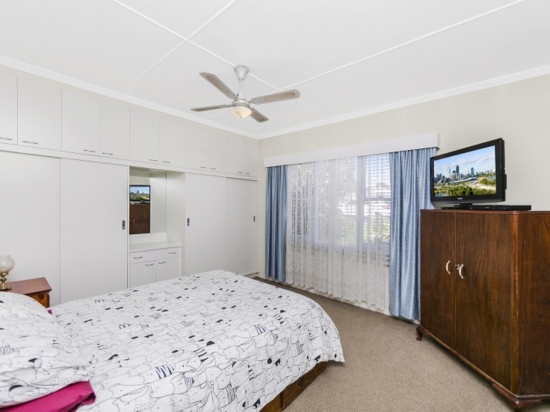 22 McIntosh Street, Queanbeyan NSW 2620
