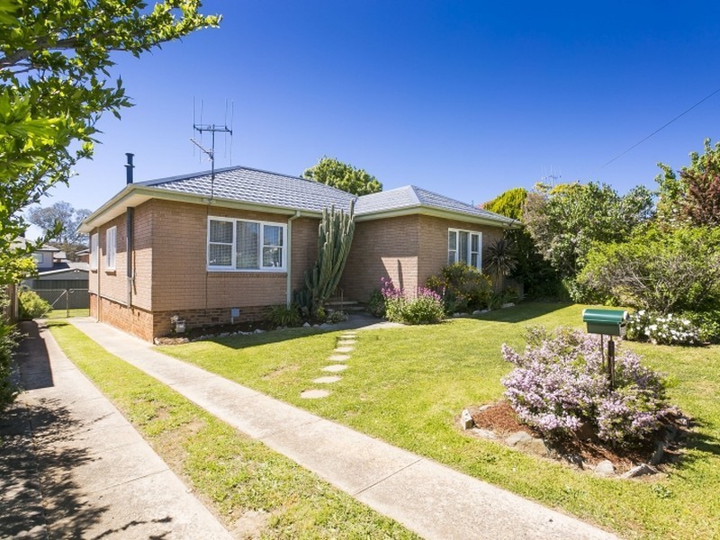 22 McIntosh Street, Queanbeyan NSW 2620
