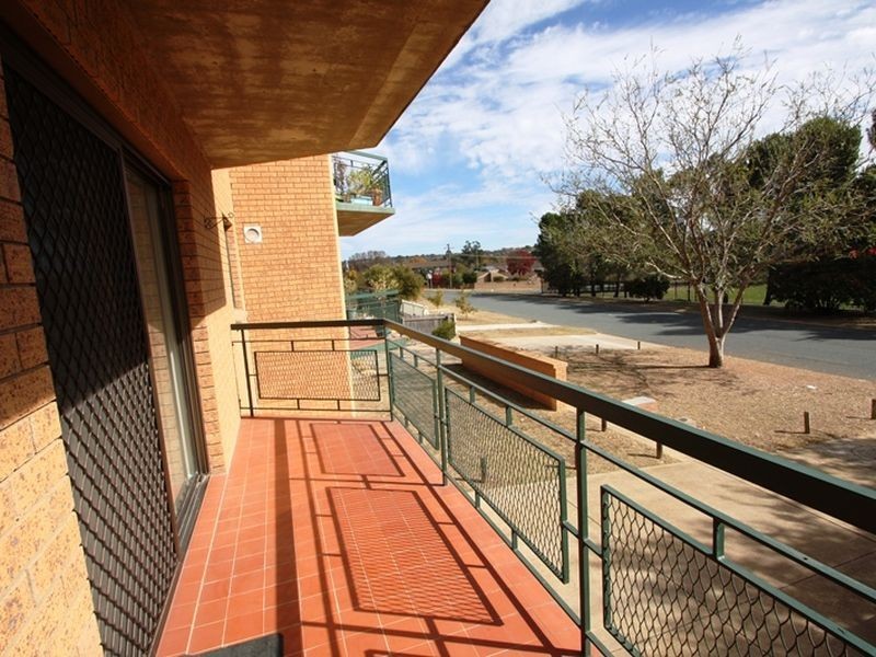 4/13-15 Mowatt Street, Queanbeyan NSW 2620