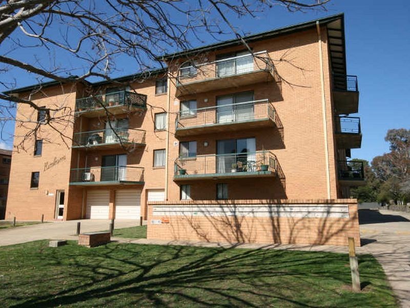 4/13-15 Mowatt Street, Queanbeyan NSW 2620