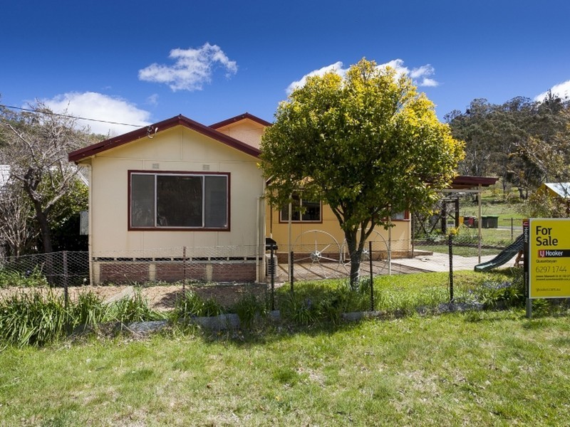 13 Spring Street, Captains Flat NSW 2623