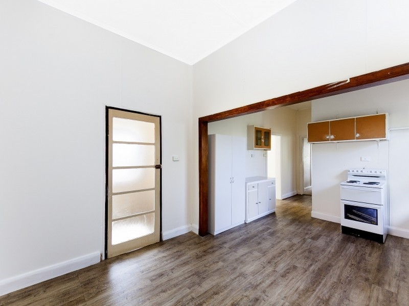 13 Spring Street, Captains Flat NSW 2623