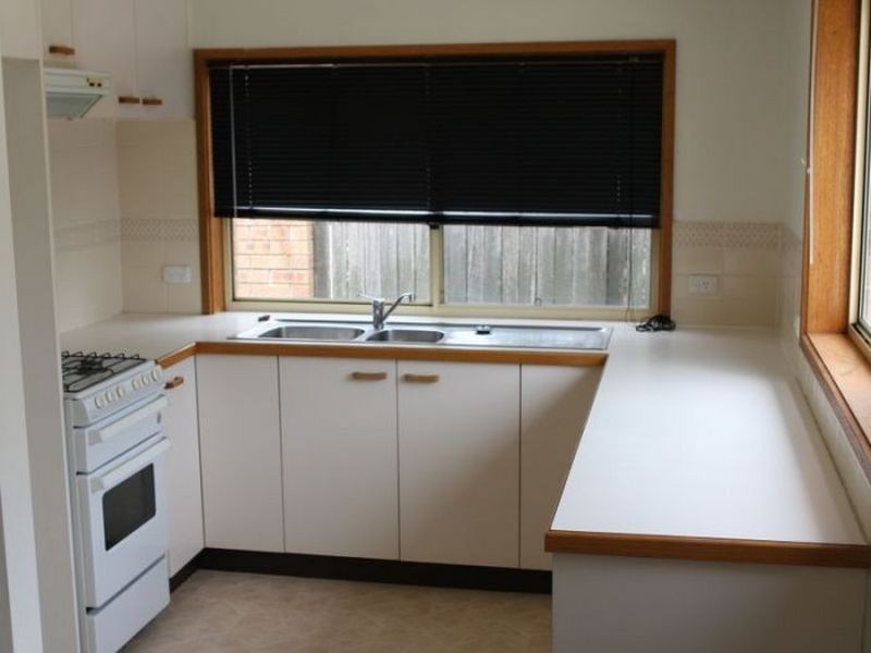 6/9 Walker Crescent, Jerrabomberra NSW 2619
