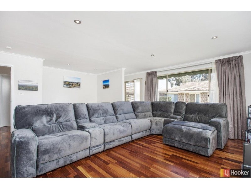 3/47 Walker Crescent, Jerrabomberra NSW 2619