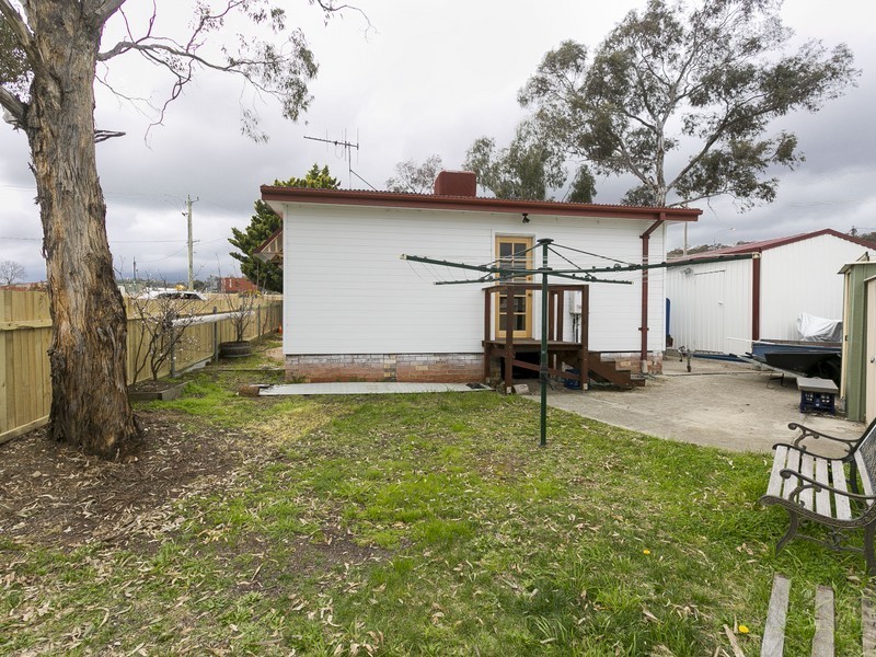 82 Thurralilly Street, Queanbeyan NSW 2620