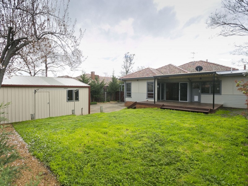 12 White Avenue, Queanbeyan NSW 2620