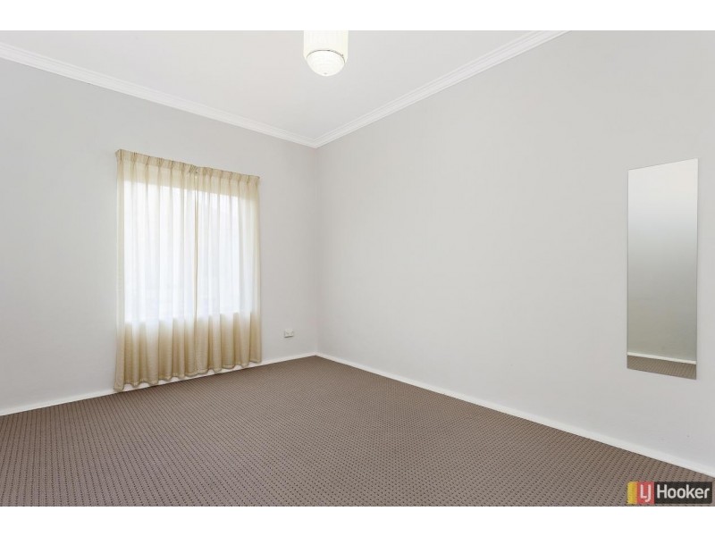 22 Bruce Street, Queanbeyan NSW 2620