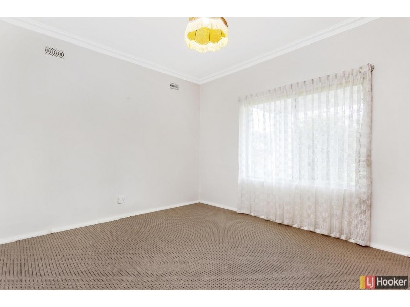 22 Bruce Street, Queanbeyan NSW 2620