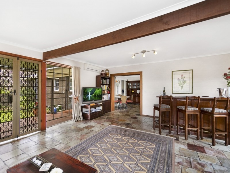 52 Ridgeway Road, The Ridgeway NSW 2620