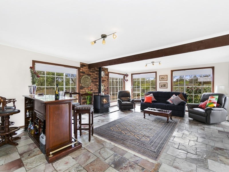 52 Ridgeway Road, The Ridgeway NSW 2620