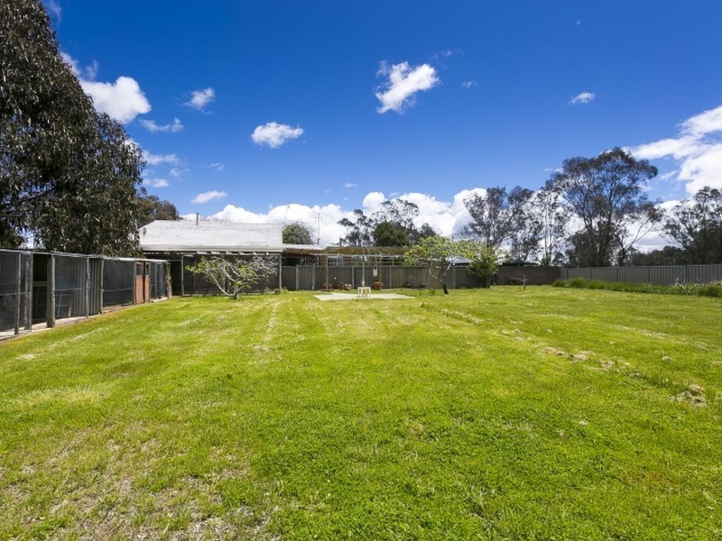 52 Ridgeway Road, The Ridgeway NSW 2620