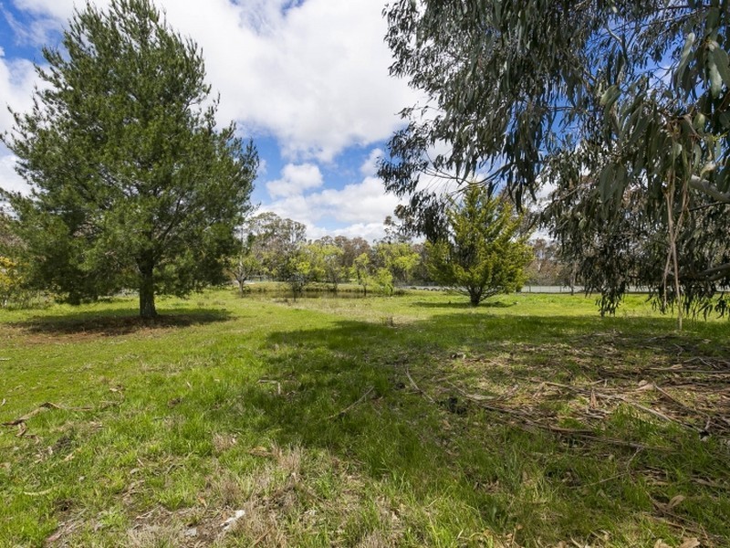 52 Ridgeway Road, The Ridgeway NSW 2620