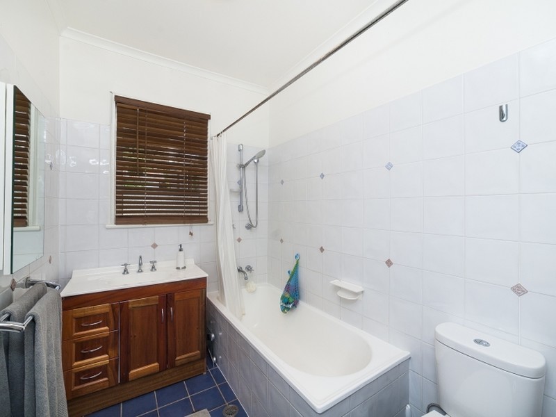 53 The Crescent, Queanbeyan NSW 2620